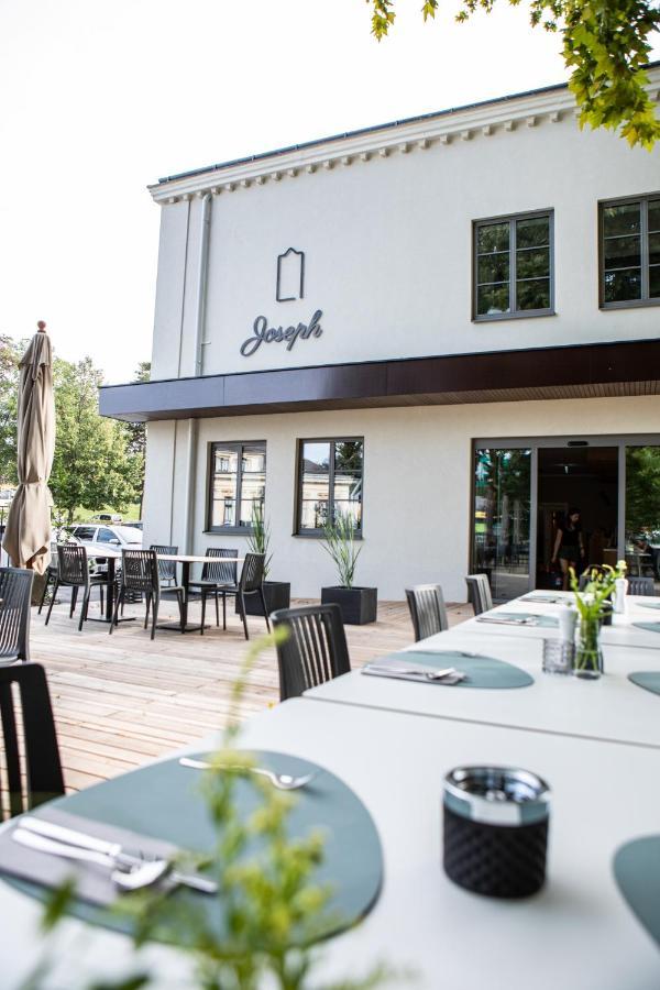 Hotel Restaurant Joseph Bruckneudorf Zewnętrze zdjęcie