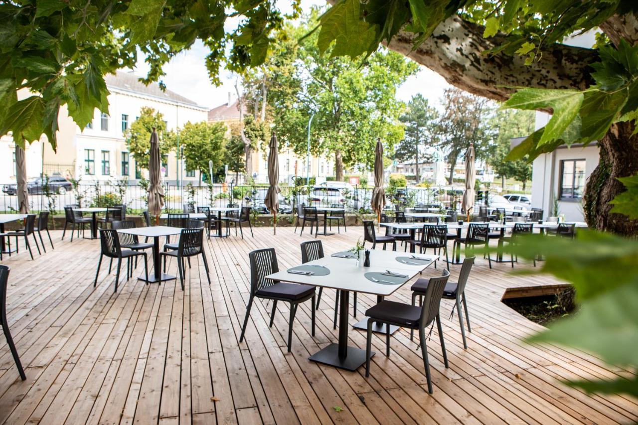 Hotel Restaurant Joseph Bruckneudorf Zewnętrze zdjęcie