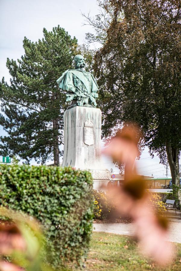 Hotel Restaurant Joseph Bruckneudorf Zewnętrze zdjęcie